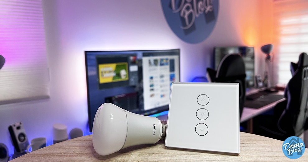 GOOGLE Kit pour éclairage connecté : Google Home Mini + Ampoule connectée  Philips Hue White ambiance pas cher 